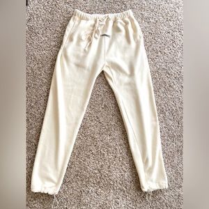 Fear of God Essentials drawstring Fleece Lounge Pants. Waist 30-32". cream